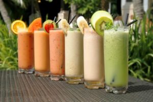 healthy poolside smoothies